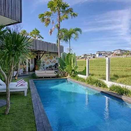Villa Gaia - Brand New 4 Bedrooms Villa With Rice Field View