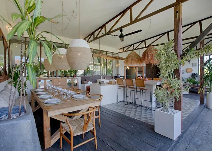 Gaia - Brand New 4 Bedrooms With Rice Field View * Canggu