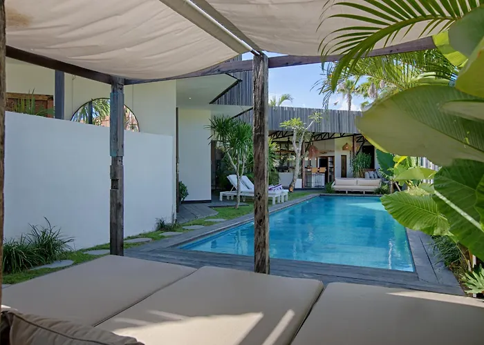 Gaia - Brand New 4 Bedrooms With Rice Field View 别墅 *
